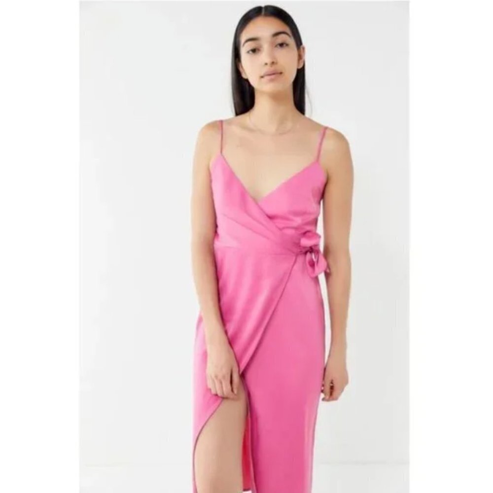 NWT Urban Outfitters Pink Silky QUINN Strappy Wrap Dress Size Small